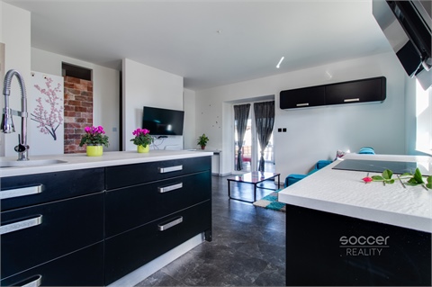 Pronájem bytu 2kk, 84 m² - 14