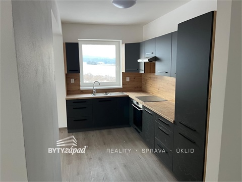 Pronájem rodinného domu, 92 m² 0