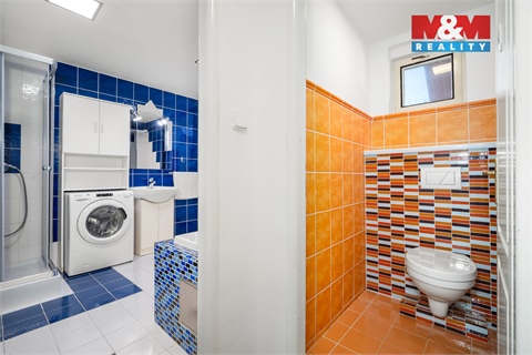 Prodej rodinného domu, 238 m² - 18