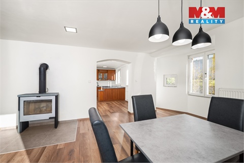 Prodej rodinného domu, 238 m² - 10