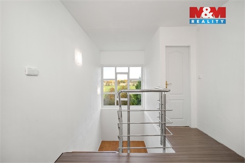 Prodej rodinného domu, 238 m² 14