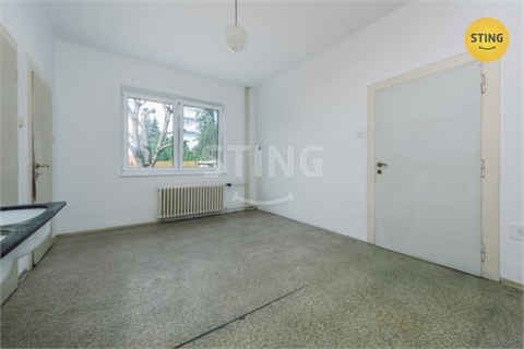 Prodej rodinného domu, 250 m² - 6