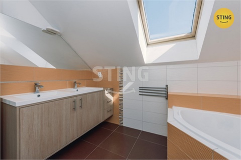 Prodej rodinného domu, 125 m² - 18