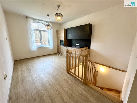 Pronájem bytu 3kk, 76 m² - 14