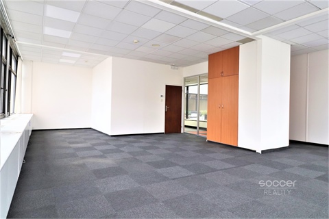 Pronájem kanceláře, 66 m² 0