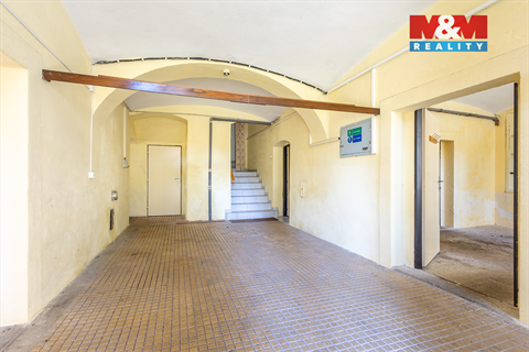 Prodej rodinného domu, 300 m² - 12