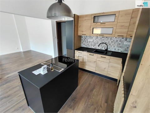 Pronájem bytu 3+1, 97 m² - 2