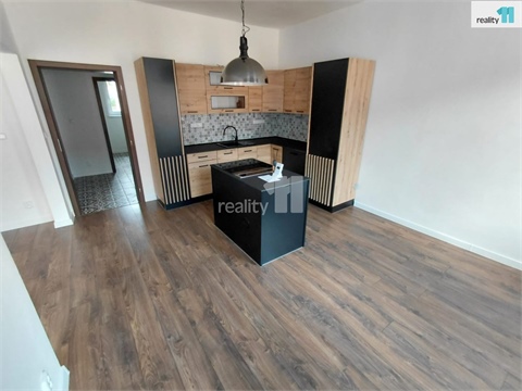 Pronájem bytu 3+1, 97 m² - 4
