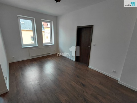 Pronájem bytu 3+1, 97 m² - 12