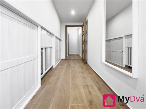 Pronájem rodinného domu, 220 m² - 24