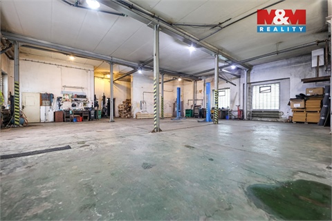 Prodej výrobního objektu, 1 100 m² 10