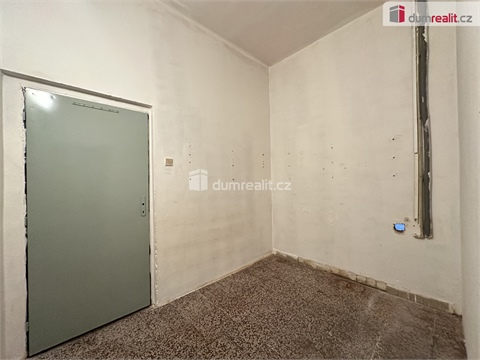 Pronájem obchodních prostor, 200 m² 24