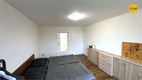 Pronájem bytu 3kk, 66 m² 14