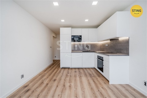 Prodej bytu 4kk, 75 m² 0