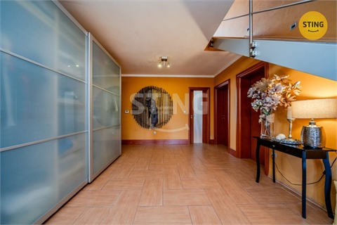 Prodej rodinného domu, 262 m² - 14