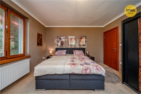 Prodej rodinného domu, 239 m² 12