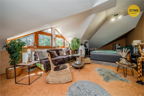 Prodej rodinného domu, 262 m² 12