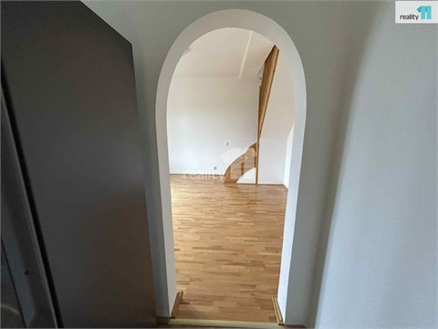 Pronájem bytu 2kk, 75 m² - 10