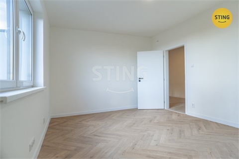 Pronájem rodinného domu, 242 m² - 24