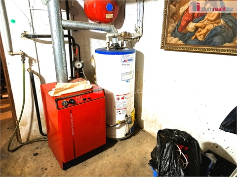 Prodej rodinného domu, 430 m² 12