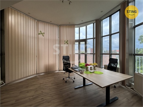 Pronájem kanceláře, 830 m² - 4