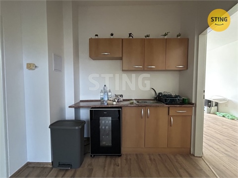 Pronájem kanceláře, 830 m² 8