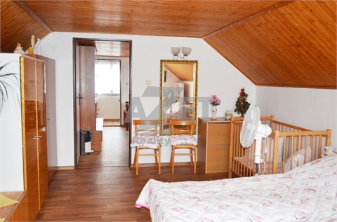 Prodej rodinného domu, 140 m² 8