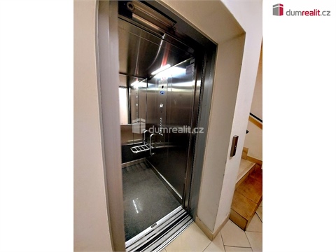 Prodej bytu 1kk, 37 m² - 18