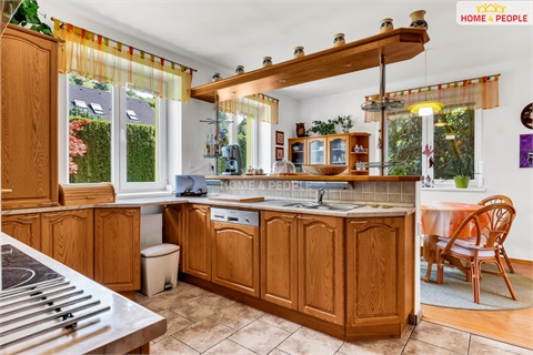 Prodej rodinného domu, 270 m² 14