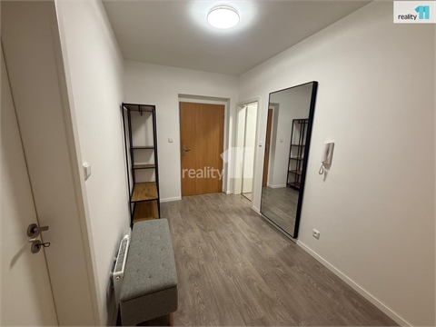 Pronájem bytu 2kk, 56 m² - 18