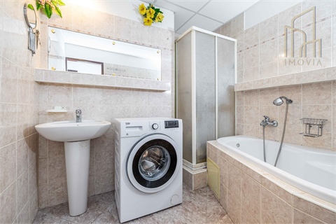 Prodej bytu 2+1, 56 m² 12