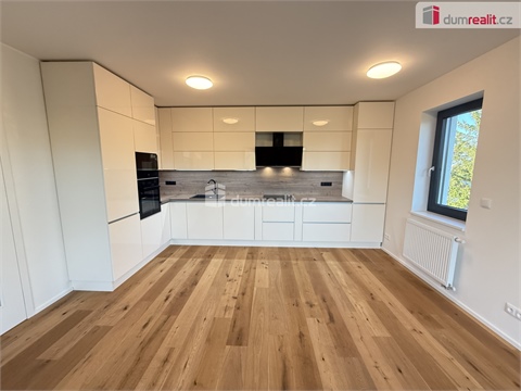 Pronájem bytu 2kk, 61 m² - 0