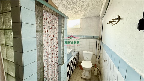 Prodej rodinného domu, 675 m² 12