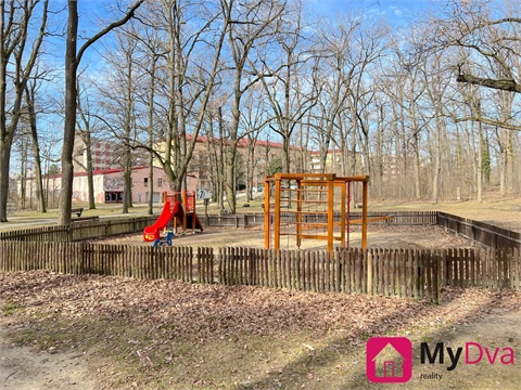 Pronájem bytu 1+1, 40 m² - 10