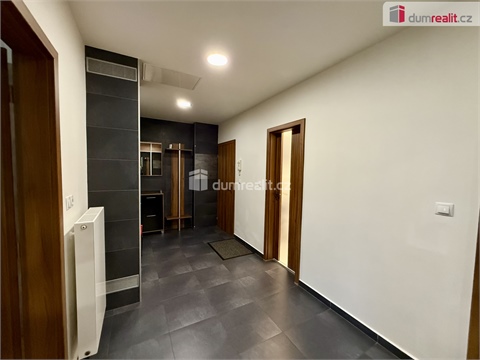 Prodej bytu 2+1, 73 m² - 20