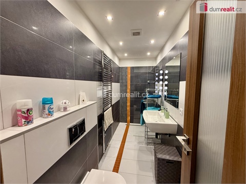 Prodej bytu 2+1, 73 m² - 24