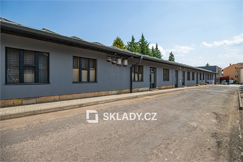 Pronájem skladu / haly, 300 m² 0
