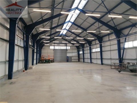 Prodej výrobního objektu, 820 m² 0