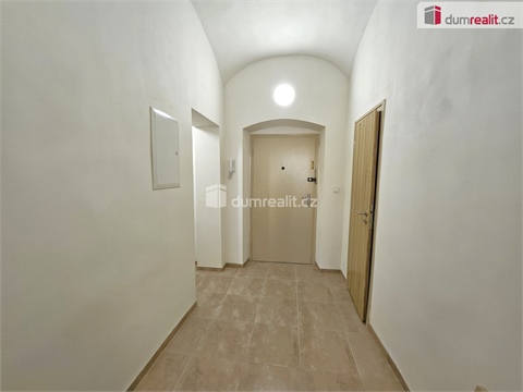 Pronájem bytu 1+1, 59 m² 6