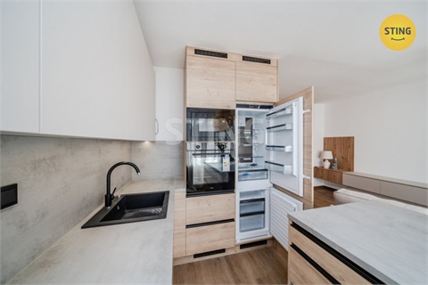 Prodej bytu 4kk, 68 m² 2