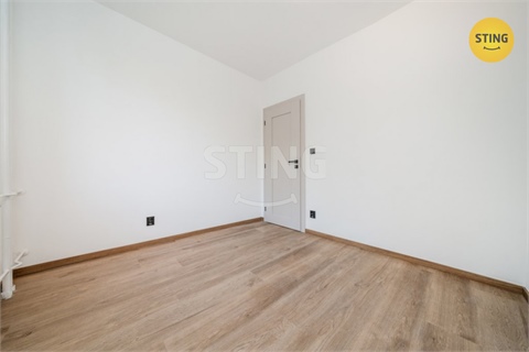 Prodej bytu 4kk, 68 m² 18