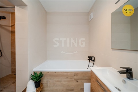 Prodej bytu 4kk, 68 m² 12