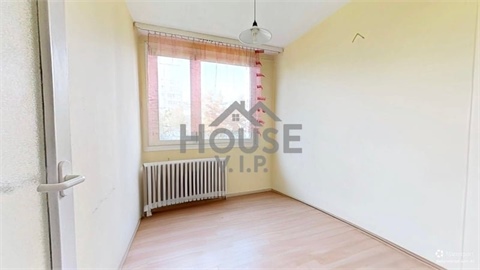 Prodej bytu 3+1, 59 m² 8