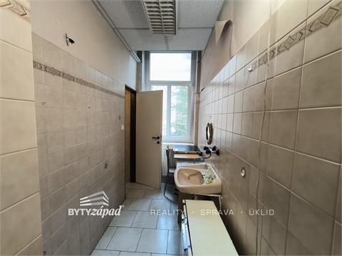 Pronájem komerčního objektu, 160 m² 6