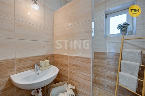 Prodej rodinného domu, 270 m² - 12