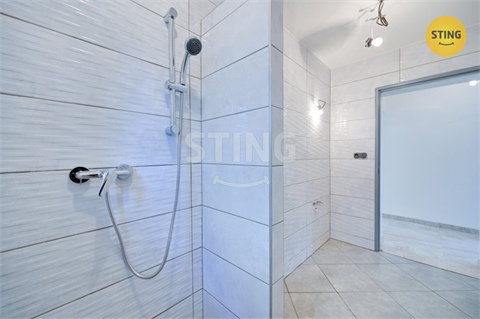 Prodej rodinného domu, 270 m² 26