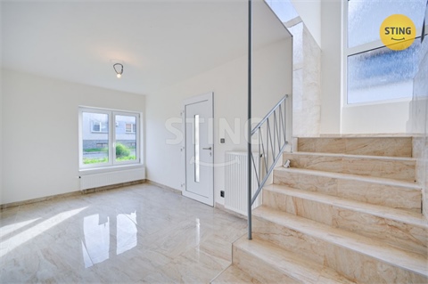 Prodej rodinného domu, 270 m² 28