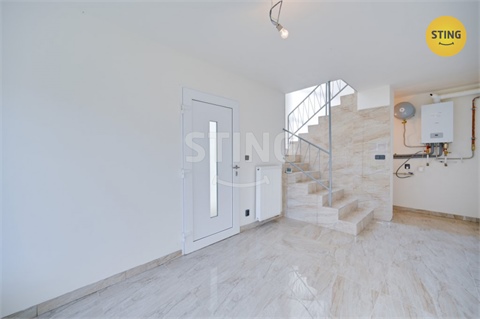 Prodej rodinného domu, 270 m² - 28