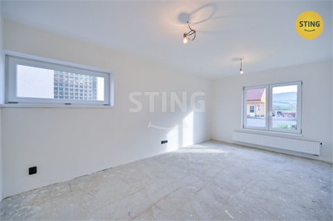 Prodej rodinného domu, 270 m² - 14