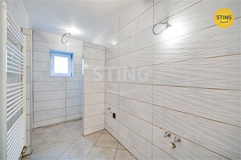 Prodej rodinného domu, 270 m² - 18